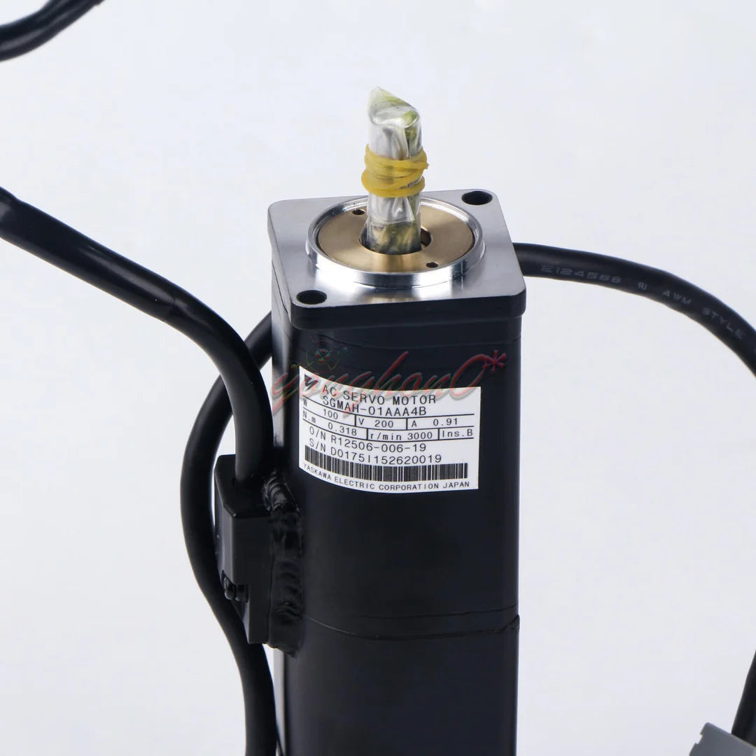 new 1PC Yaskawa SERVO MOTOR SGMAH-01AAA4B - YASKAWA [15]