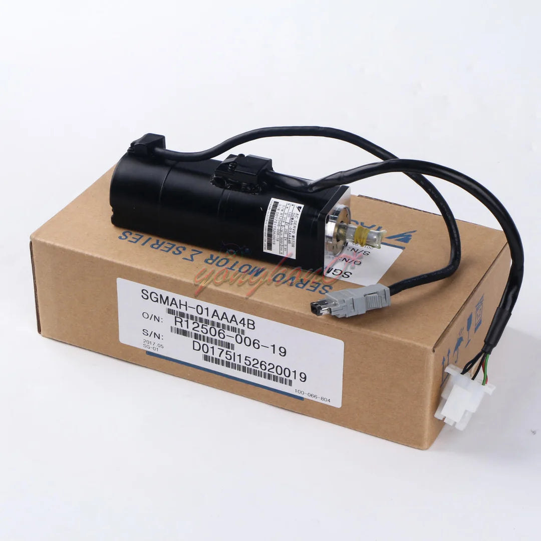 new 1PC Yaskawa SERVO MOTOR SGMAH-01AAA4B - YASKAWA [2]