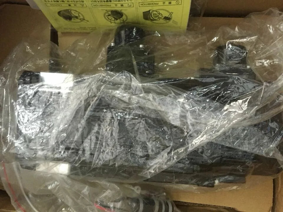 new 1PC Yaskawa SGMSS-20A2A-YR11 Servo Motor In Box ping - YASKAWA [2]
