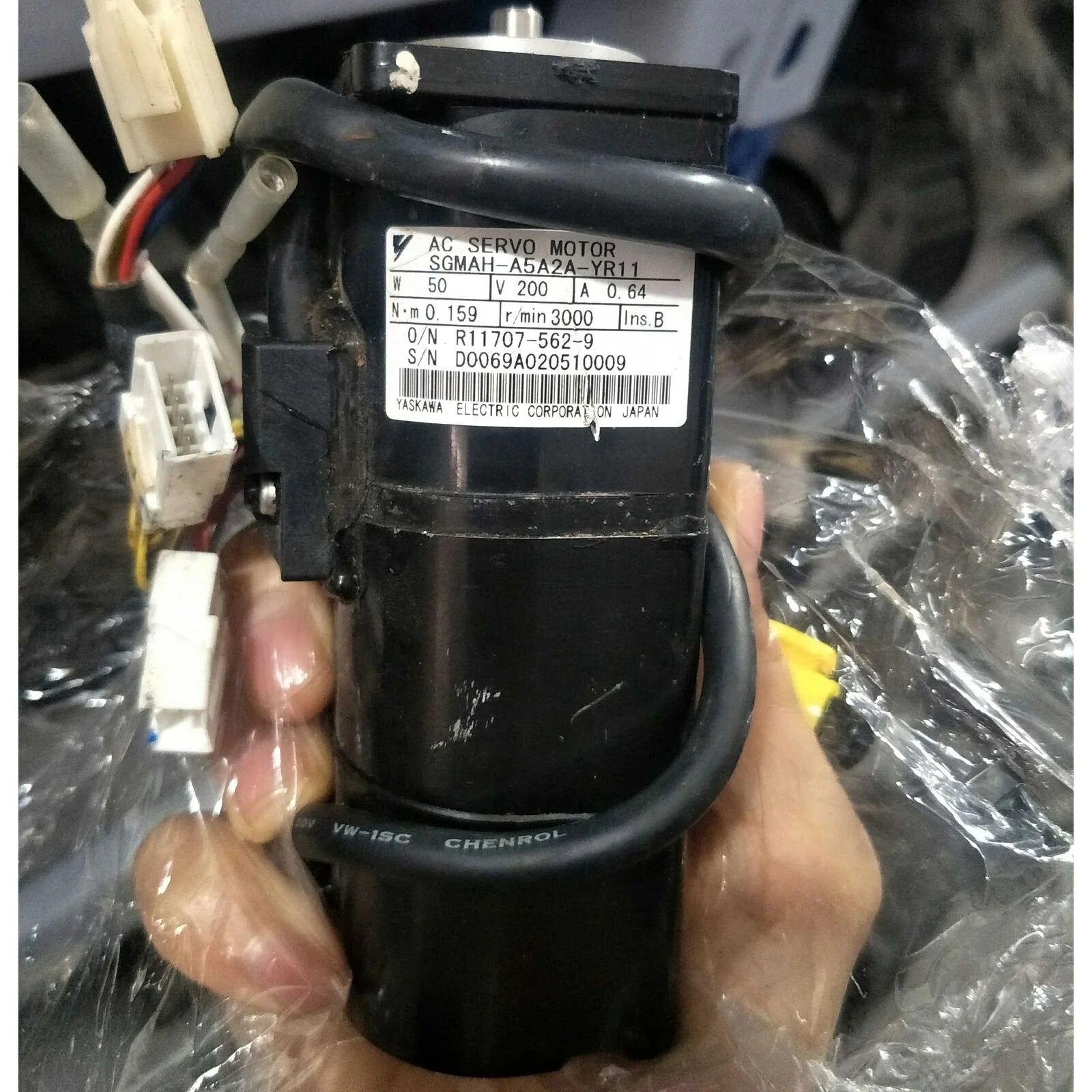 new 1PC Yaskawa servo Motor SGMAH-A5A2A-YR11 Fast - YASKAWA [2]