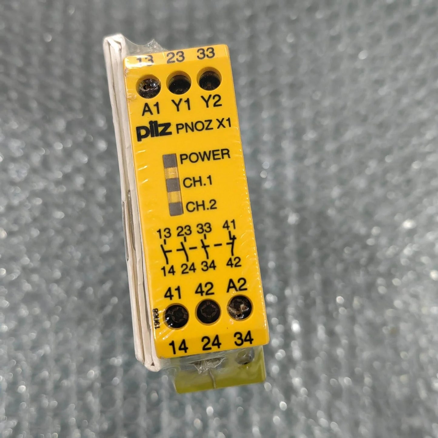 new 1pcs Pilz Safety Relay Module PPNOZ X1 774300 X2 774303 X2.1 774306 - PILZ [3]