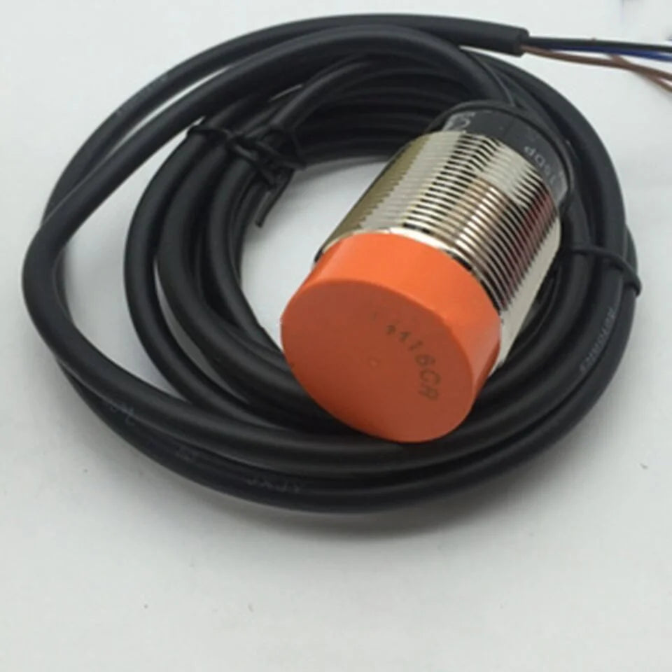 new Autonics PR30-15DP Proximity Switch One PR3015DP - AUTONICS [1]