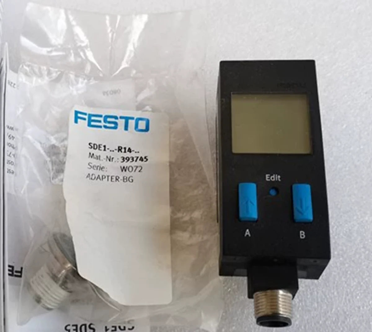 new FESTO SDE1-D10-G2-R14-C-P1-M12 192766 Pressure Sensor - FESTO [3]
