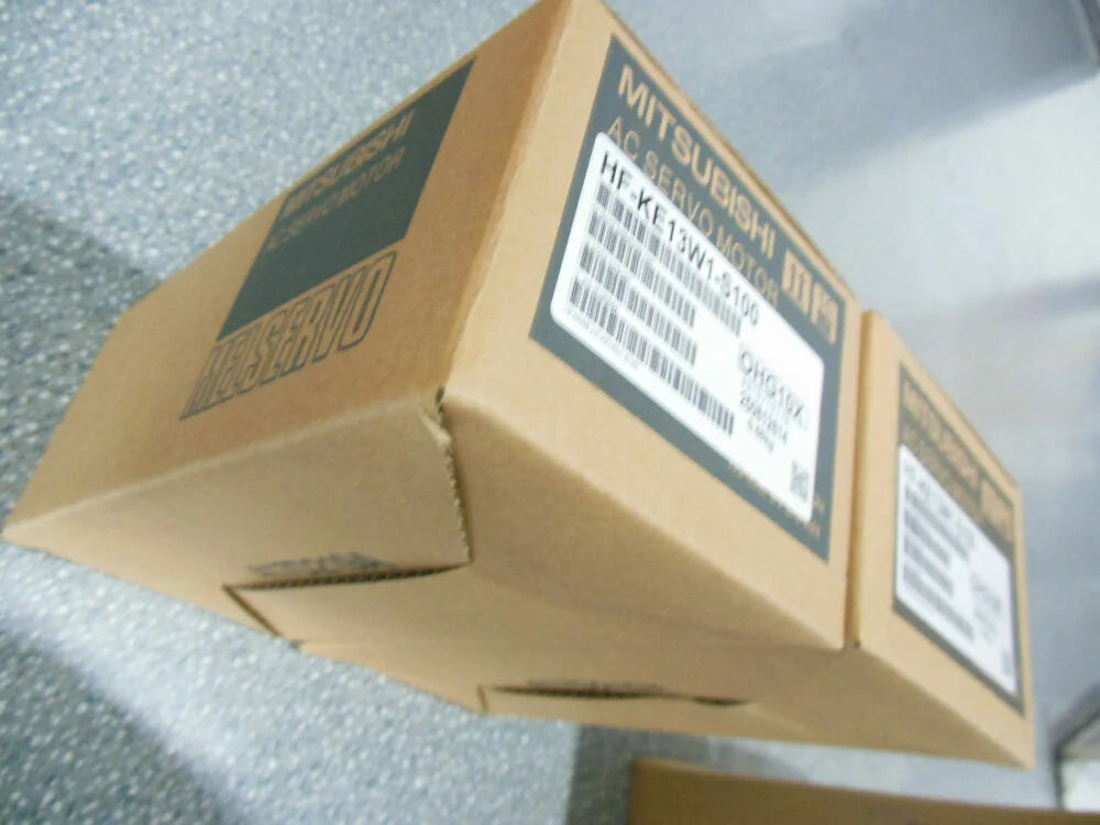 new Mitsubishi AC SERVO MOTOR HF-KE13W1-S100 HFKE13W1S100 In Box - MITSUBISHI [1]