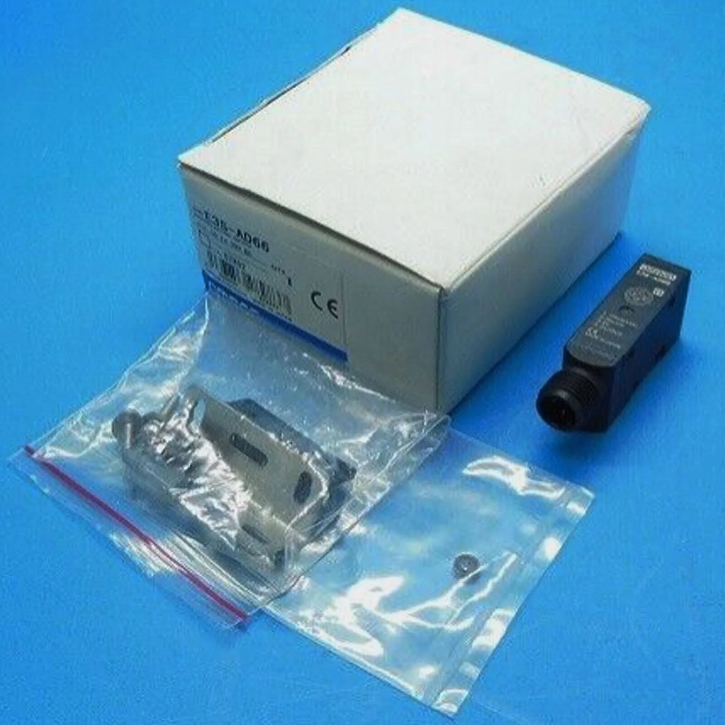 new ONE OMRON photoelectric switch E3S-AD66 professional high performance - OMRON [1]