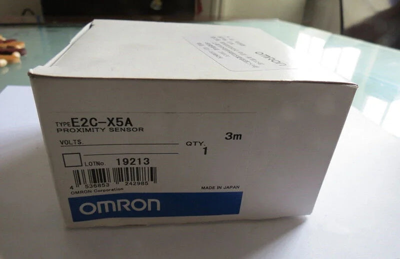new Omron E2C-X5A Proximity Switch One E2CX5A - OMRON [1]