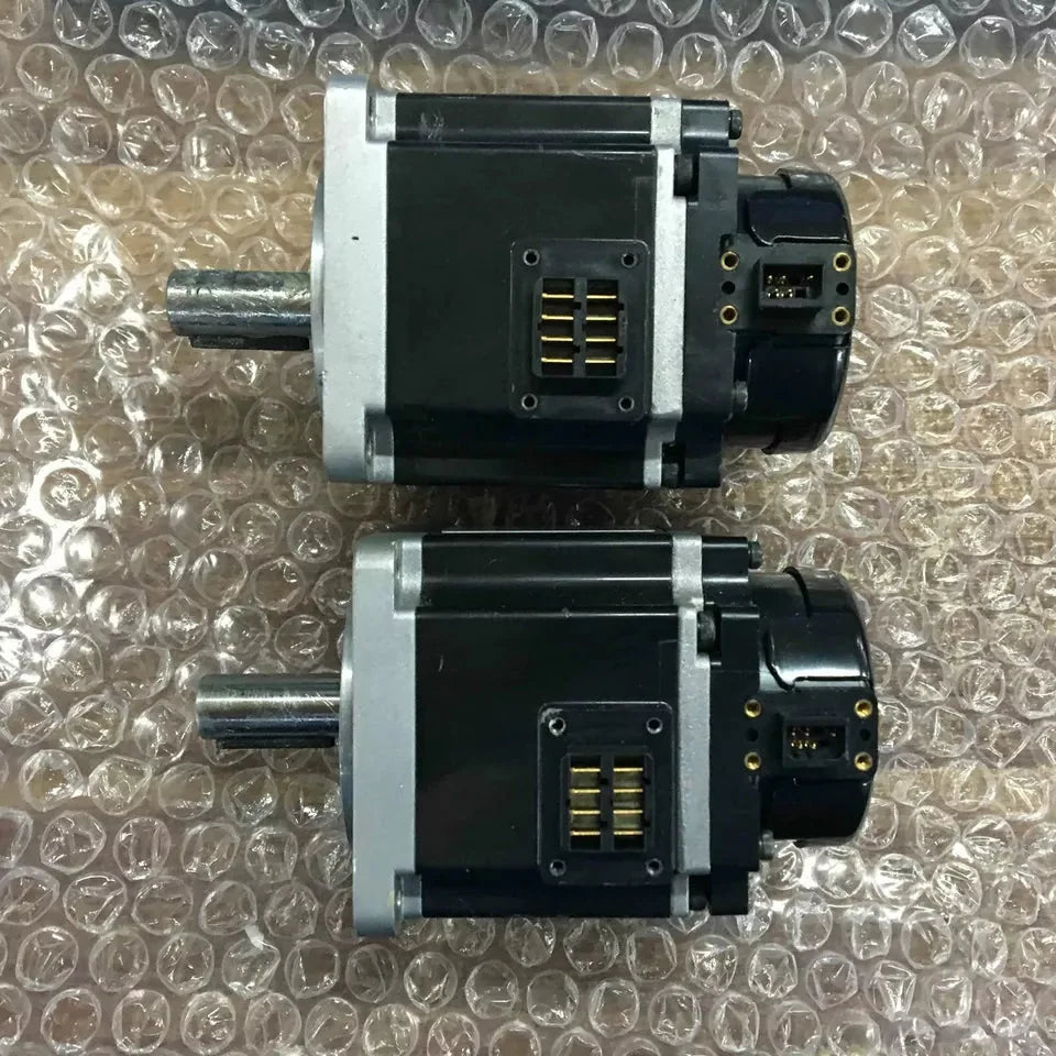 new One Omron R88M-1M20030T-S2 Servo Motor R88M1M20030TS2 ping - OMRON [2]