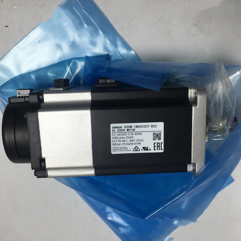 new One Omron R88M-1M40030T-BS2 Servo Motor R88M1M40030TBS2 - OMRON [3]
