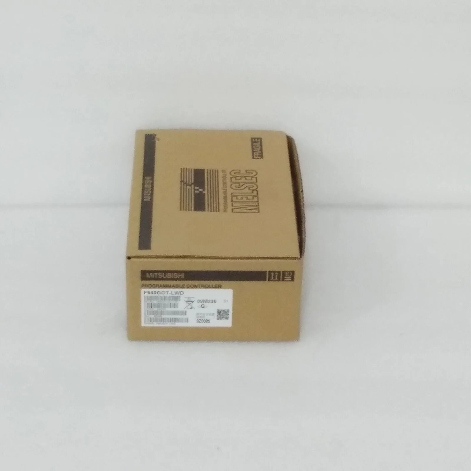 new Sent within 24 hours MITSUBISHI PANEL F940GOT-LWD - KOEED [1]
