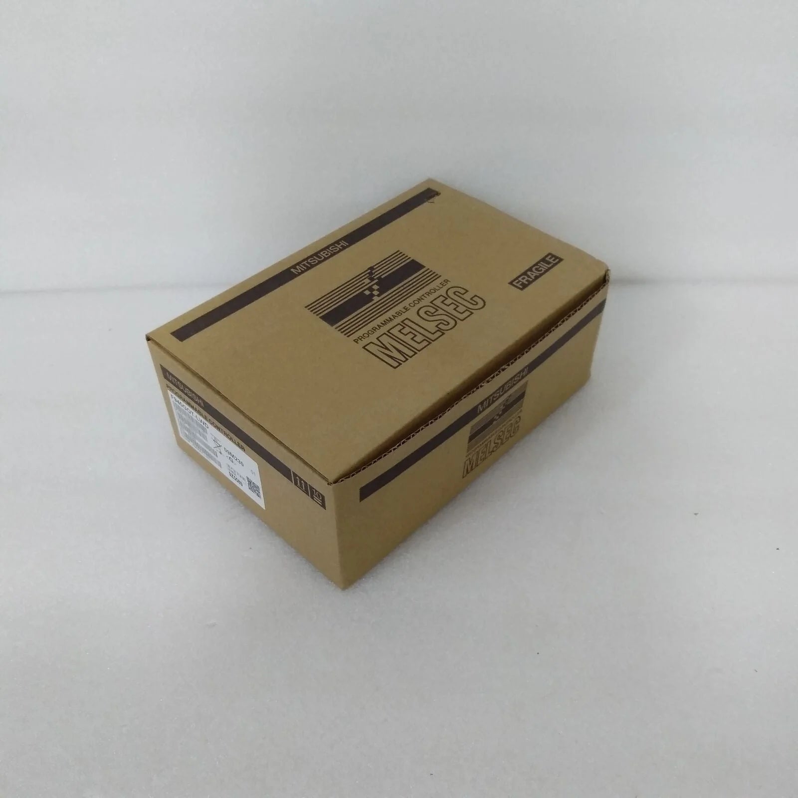 new Sent within 24 hours MITSUBISHI PANEL F940GOT-LWD - KOEED [2]