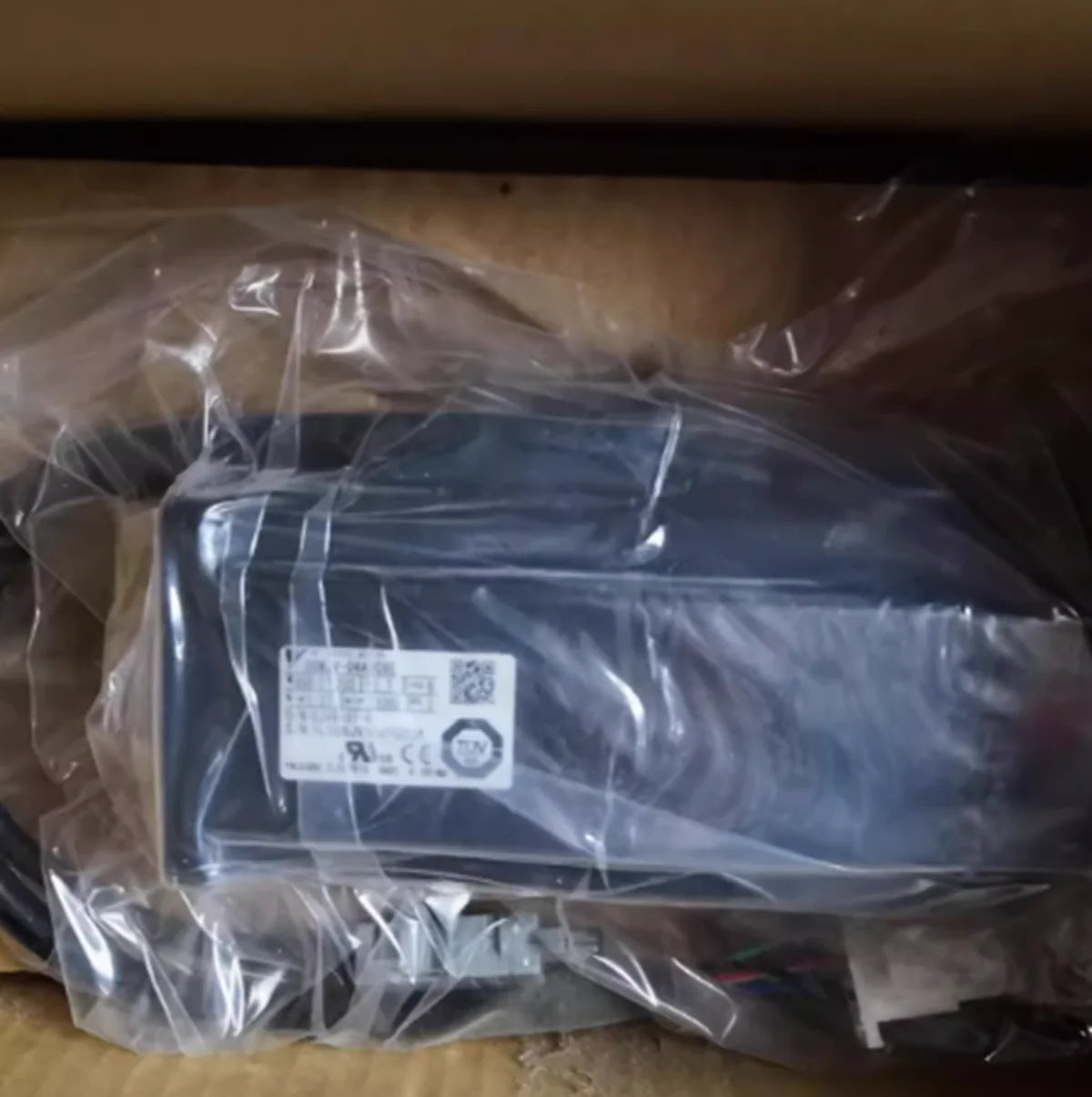 new YASKAWA AC SERVO MOTOR SGMJV-04ADC6E SGMJV04ADC6E - YASKAWA [2]