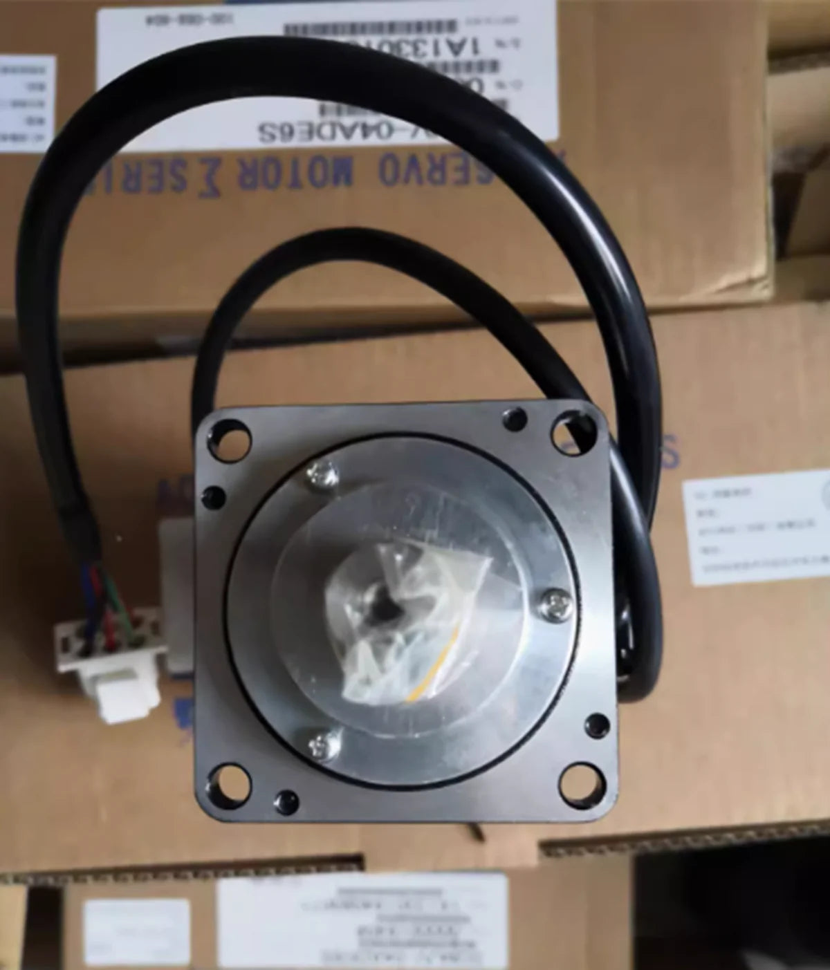 new YASKAWA AC SERVO MOTOR SGMJV-04ADC6E SGMJV04ADC6E - YASKAWA [4]