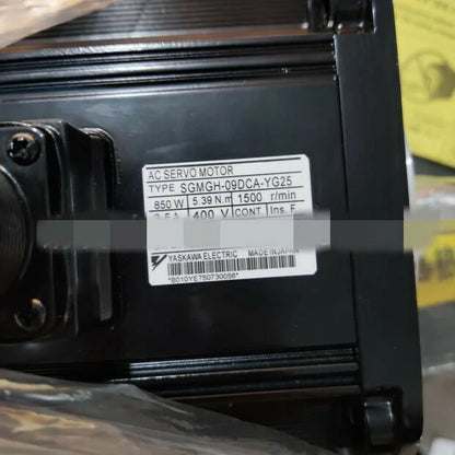 new YASKAWA SGMGH-09DCA-YG25 1PC Servo Motor In Box ping - YASKAWA [2]