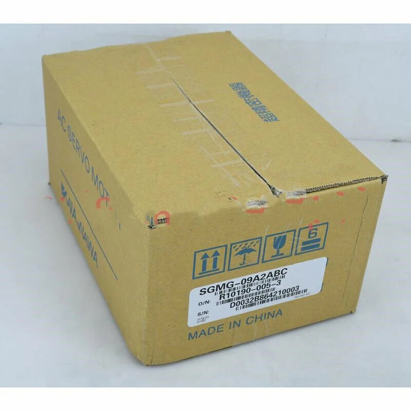 new YASKAWA SGMG-09A2ABC 1PC Servo Motor In Box ping SGMG09A2ABC - YASKAWA [2]