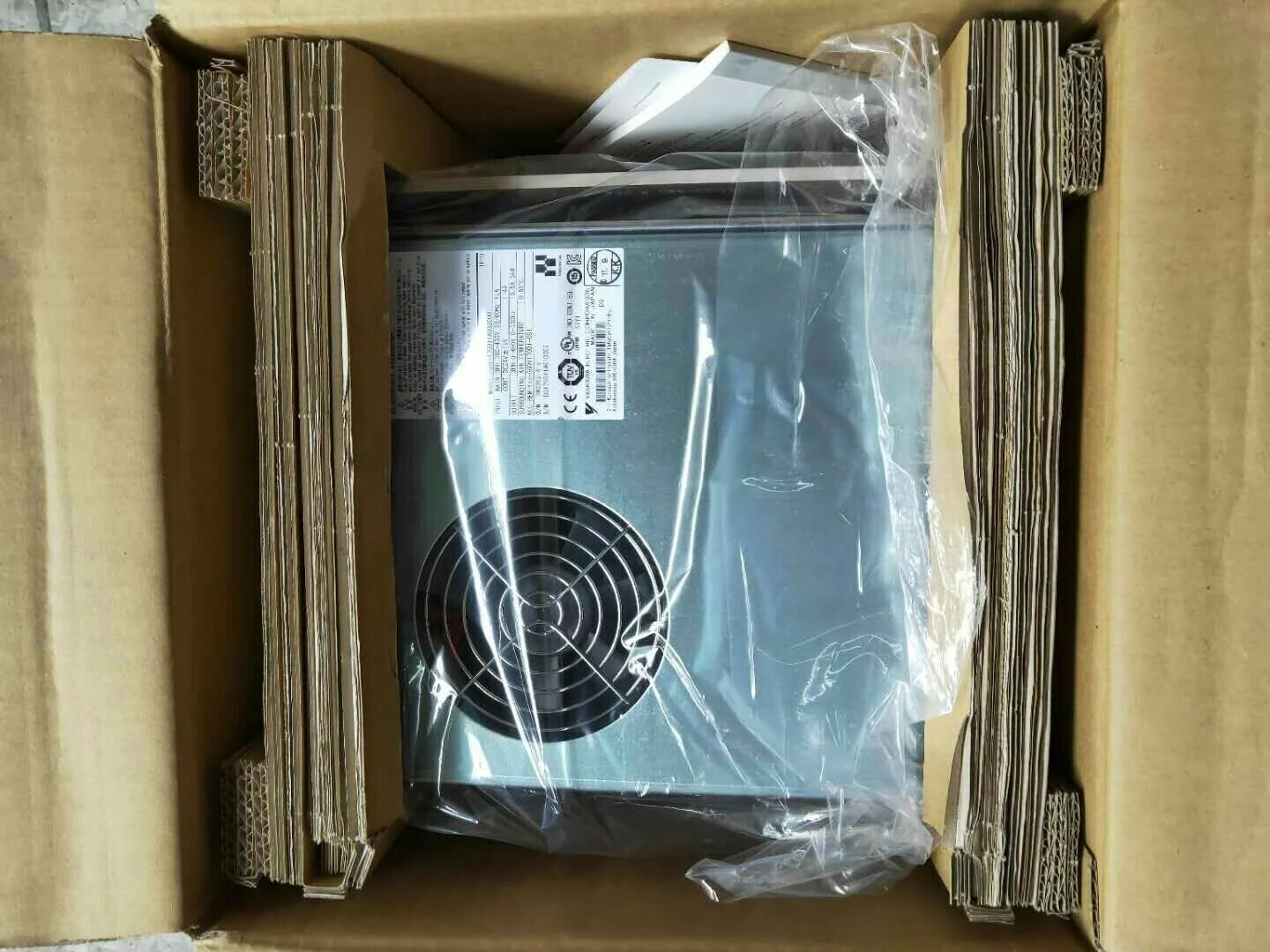 new Yaskawa SGDV-170D11A002000 Servo Drive SGDV170D11A002000 ping - YASKAWA [2]