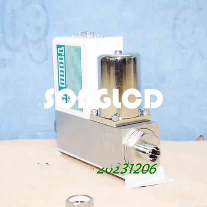 1PCS FCST1500FC-8F3-F500L-N2 500SLM - KOEED
