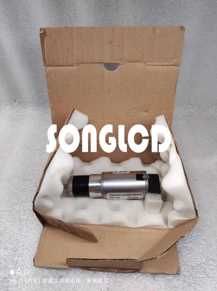 NEW SM4065-P32/35-E2-500-157-I Precision Sensor - PRECISION SENSORS CO.