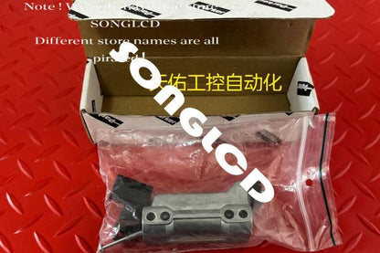 1PCS NEW DPMS-REV-SM-B07 Digital Pressure Switch - DIGITAL PRESSURE SWITCHES