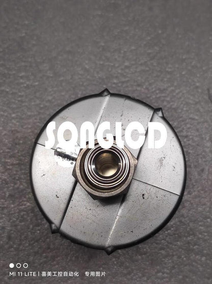 1pcs E28C-29555 Vacuum Sensor, Range: 0.05 Torr - OMRON