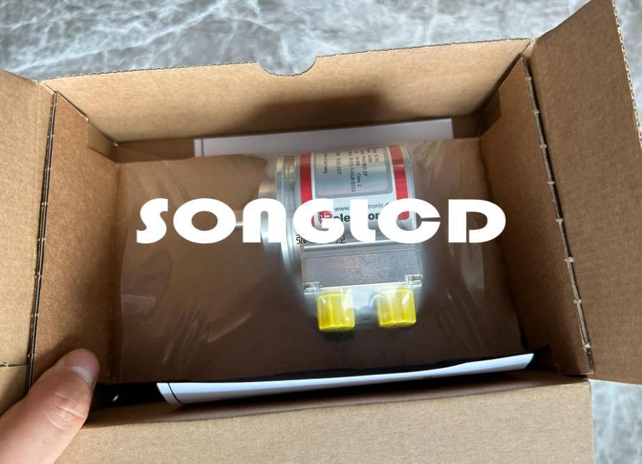 1PCS NEW CMV582M-00076 Integrated Circuit - CMV