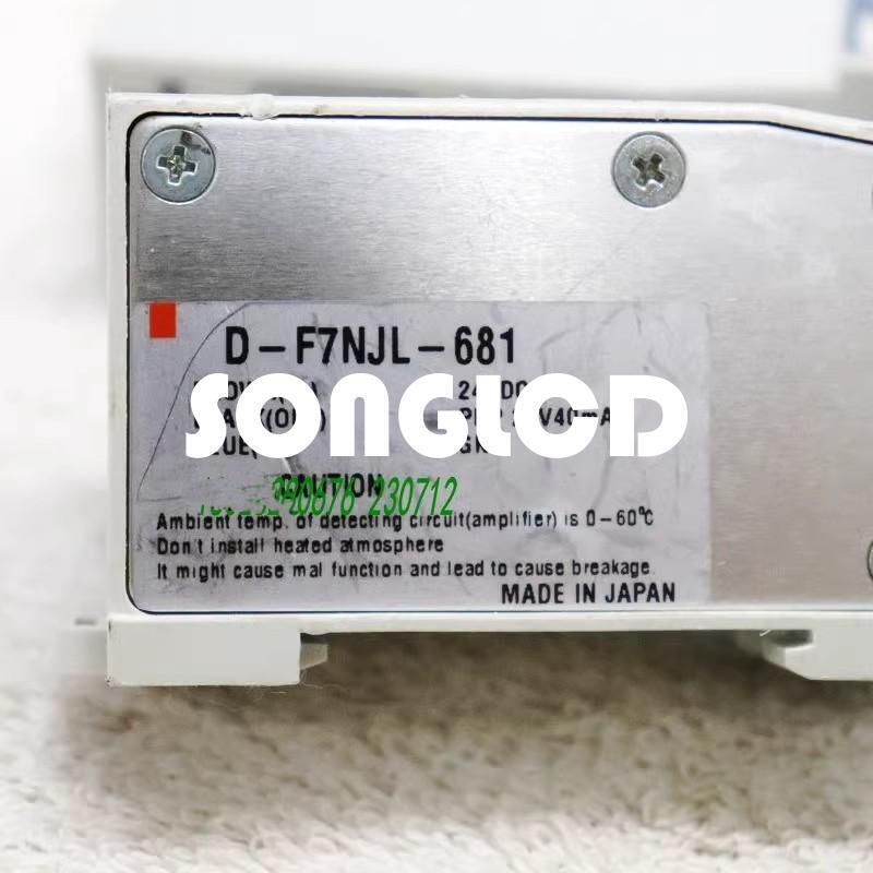 1PCS D-F7NJ D-F7NJL-681x2 AMAT 0150-73276 Pneumatic Sensor - AMAT