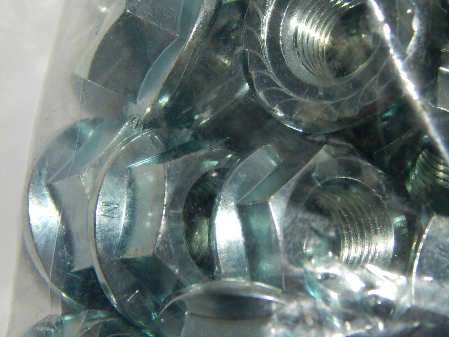 100-Piece SHIMANO UNF Nut Axle Nut Set - SHIMANO