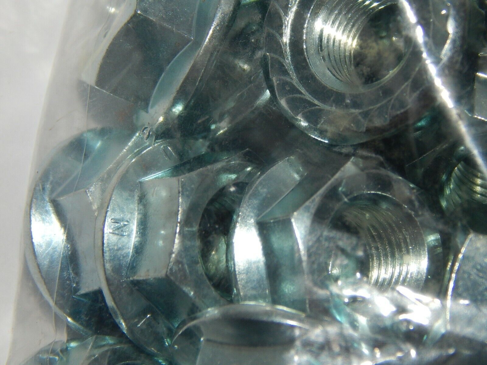 100-Piece SHIMANO UNF Nut Axle Nut Set - SHIMANO