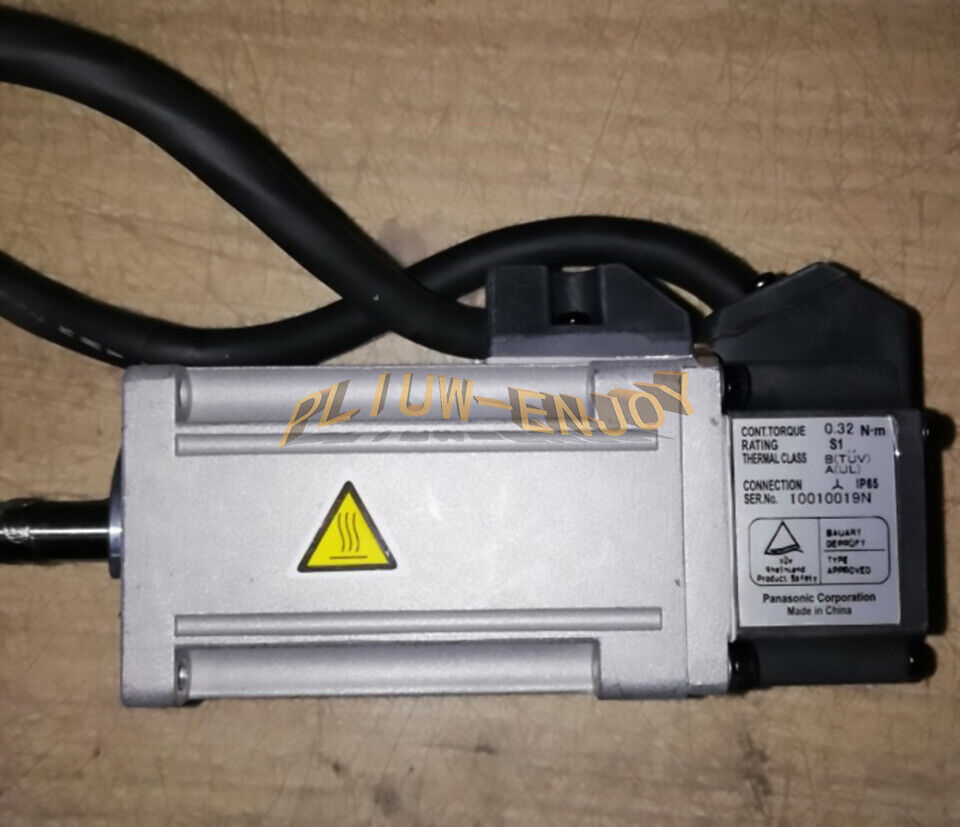 new ONE Panasonic AC Servo Motor MSMD012P1N - PANASONIC