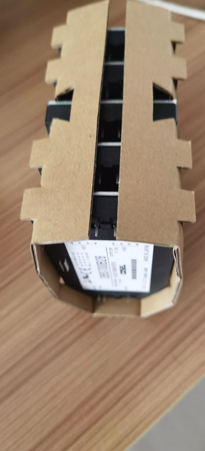 new 1pcs DBS700B28 COSEL Isolated Power Module 200-400V To 28V 25A DC-DC Converter - COSEL