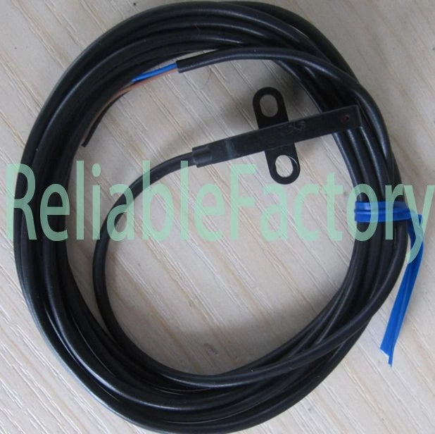 EE-SX872P EE SX872P 12-24VDC Omron Photoelectric Switch free shipping
