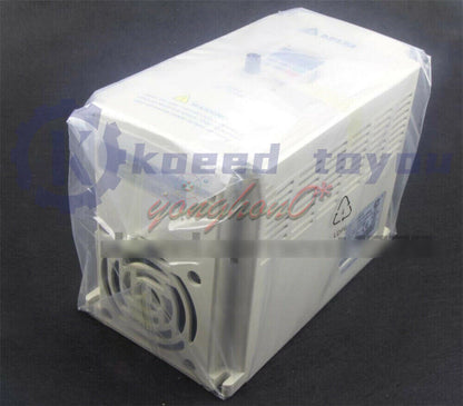 1Pcs Delta Inverter 2.2KW 220V VFD022M21A