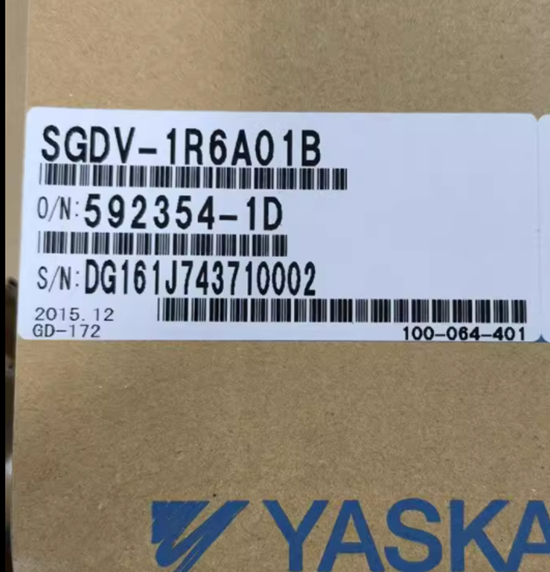 1PC  Yaskawa SGDV-1R6A01B Servo Driver ping