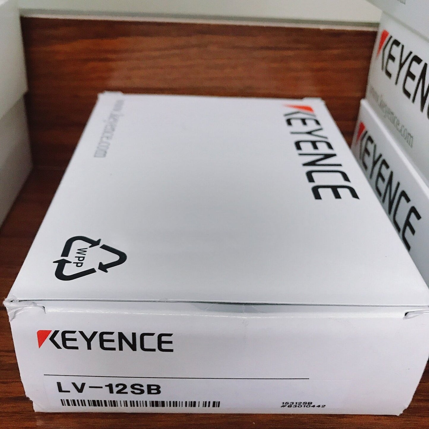1PC Keyence Laser Sensor LV-12SB - KEYENCE