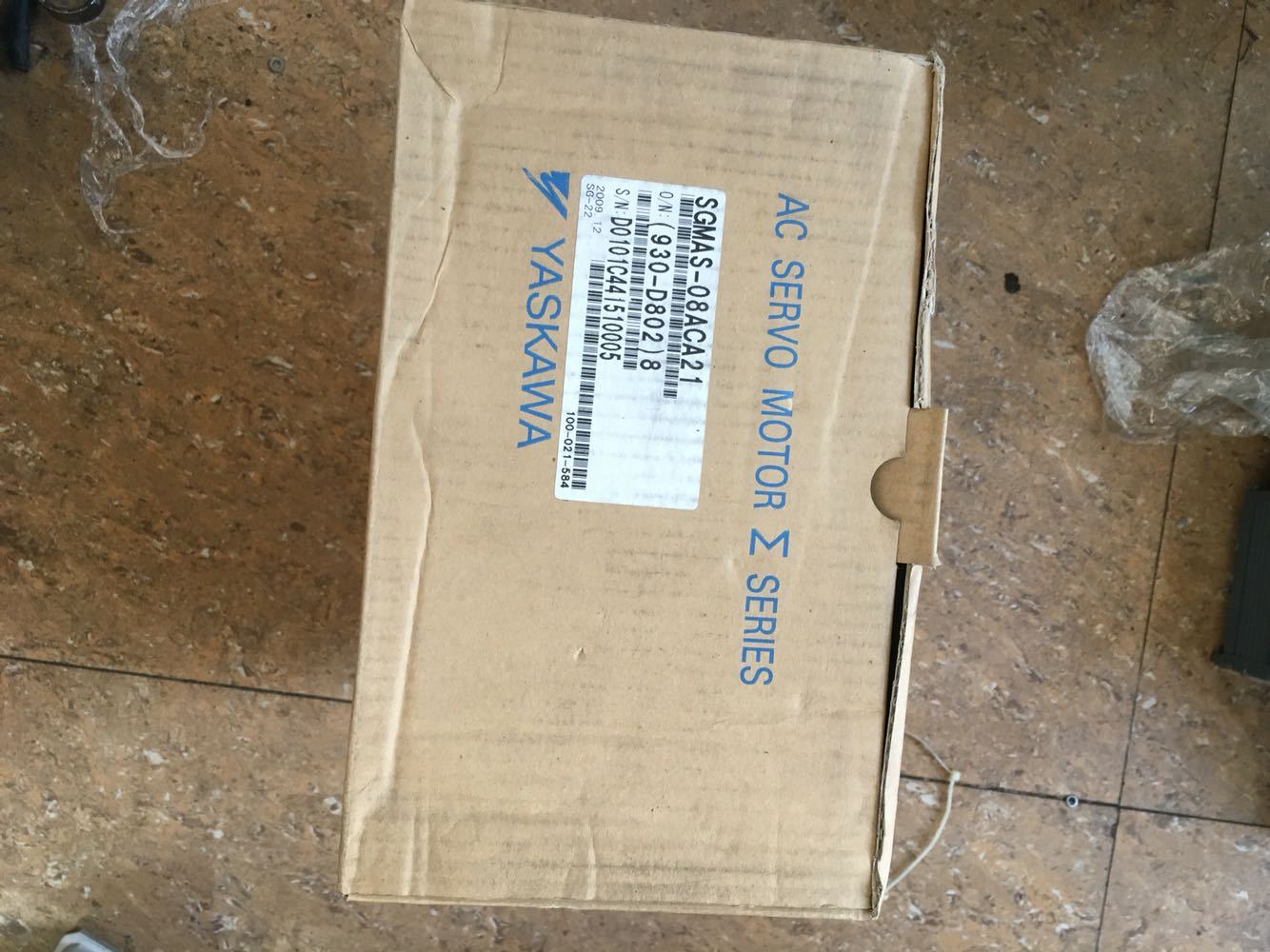 YASKAWA AC SERVO MOTOR SGMAS-08ACA21 SGMAS08ACA21