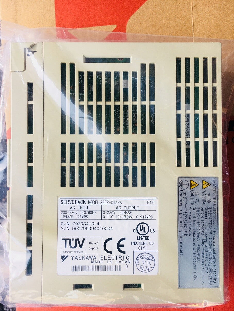 YASKAWA AC SERVO DRIVER SGDP-01APA SGDP01APA
