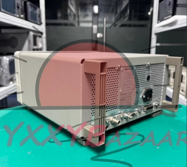 1PC Agilent 8648C 9kHz-3200 MHz SIGNAL GENERATOR/ 90%