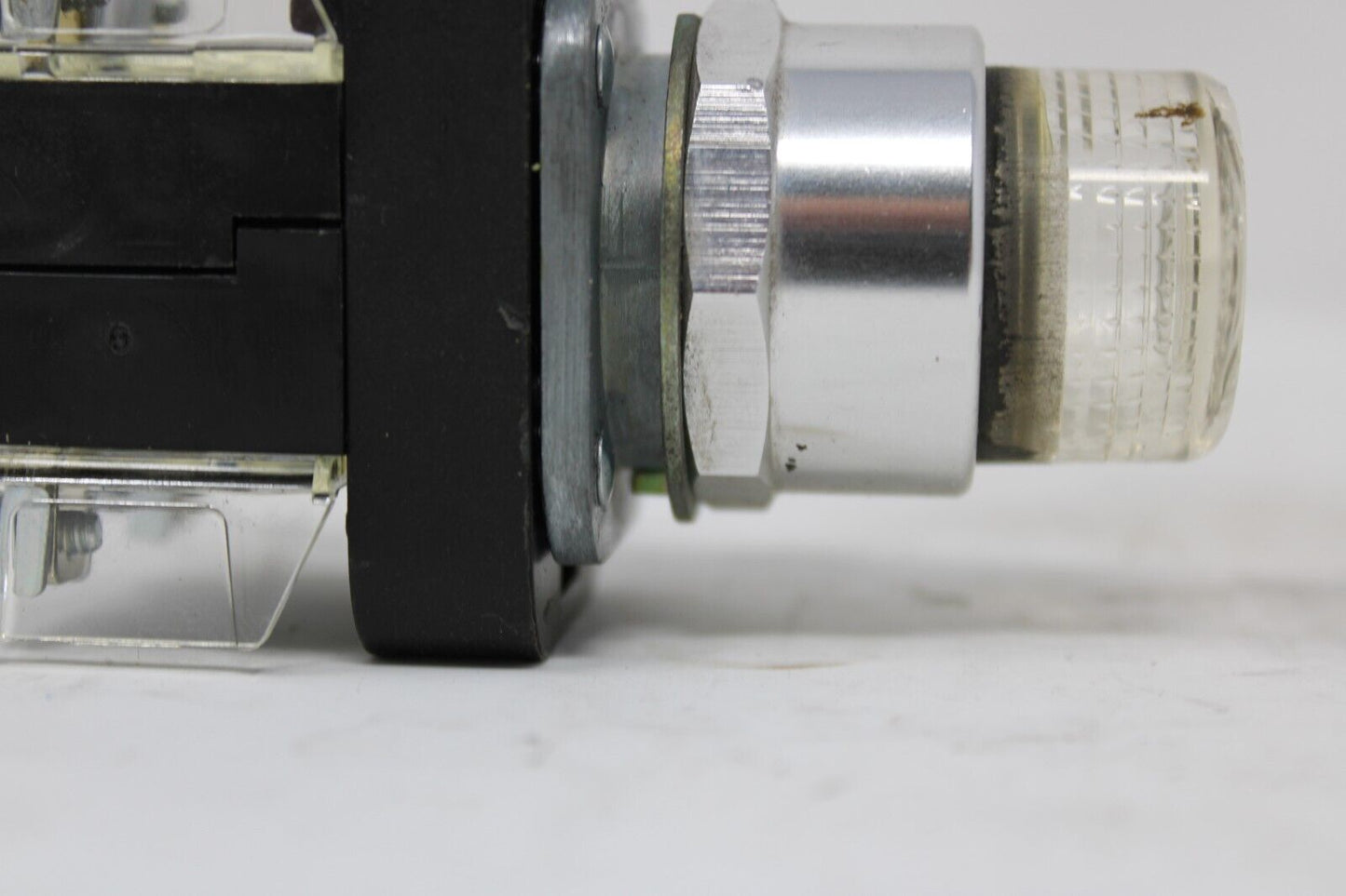 used Allen Bradley 800T-QB24CD1 Clear Illuminated Pushbutton - ALLEN BRADLEY