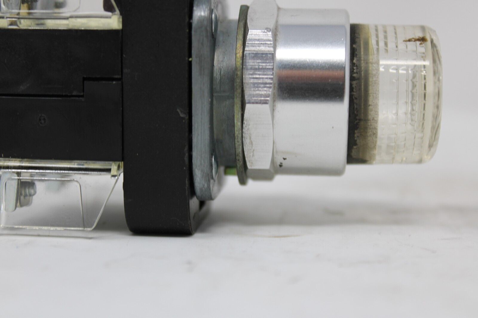 used Allen Bradley 800T-QB24CD1 Clear Illuminated Pushbutton - ALLEN BRADLEY