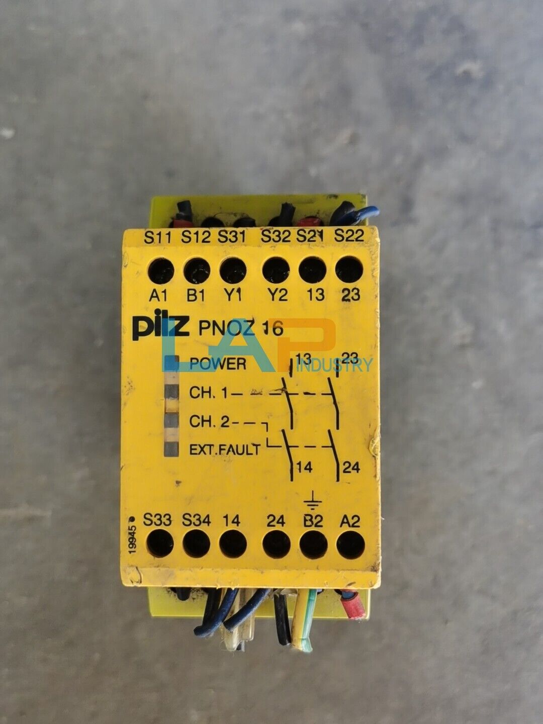 PiIZ Safety Relay 774066 - 230VAC 24VDC with 2N/O Contacts - KOEED