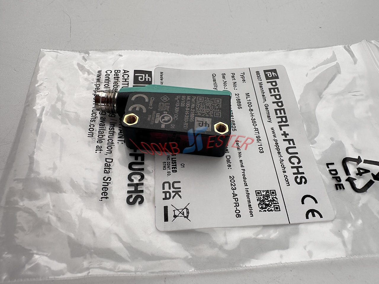 new ML100-8-H-350-RT/95/103 PEPPERL+FUCHS BACKGROUND SUPPRESSION SENSOR 350MM - PEPPERL+FUCHS