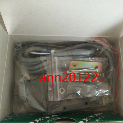 new 1PC OETAI Color sensor GDS-N3011 - OETAI