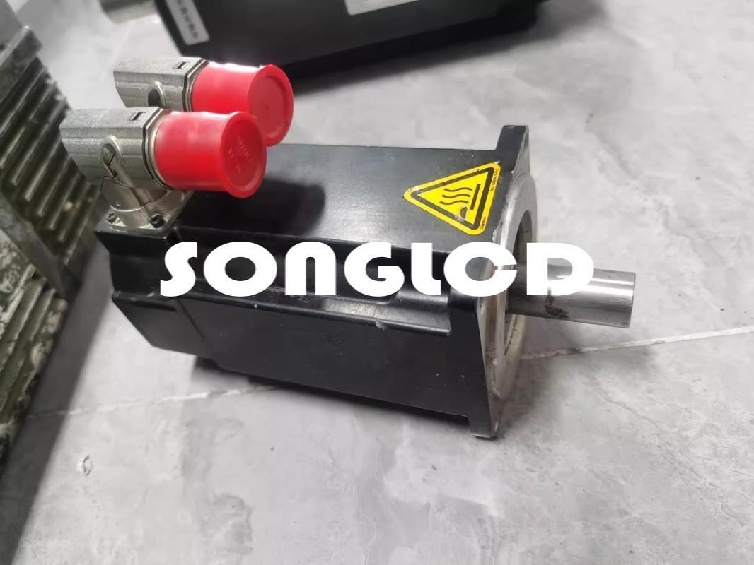 1PCS AKM42J-ANCN2-00 DC Motor - AKM