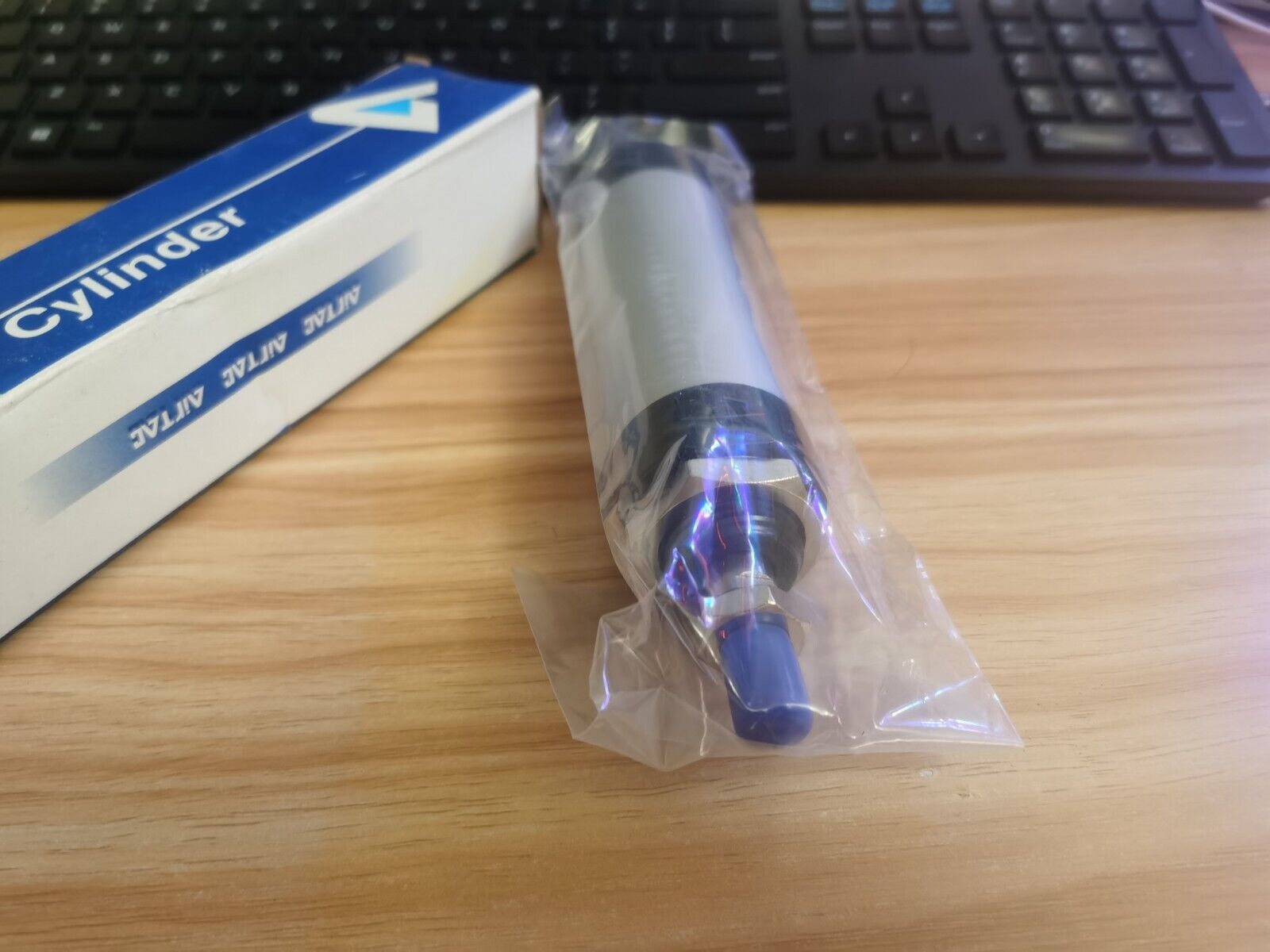 new 1PCS  AirTAC MAL32X50CA Cylinder