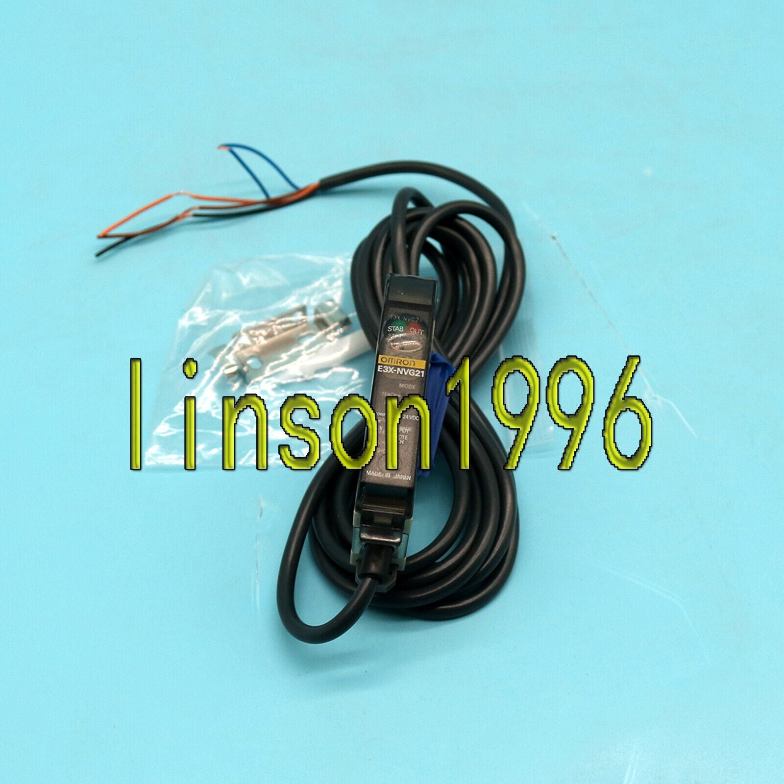 Omron E3X-NVG21 Photoelectric Sensor - OMRON
