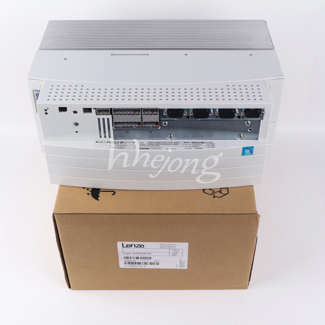 new 1PCS  LENZE Servo Drive Inverter EVS9326-ES EVS9326ES LENZE