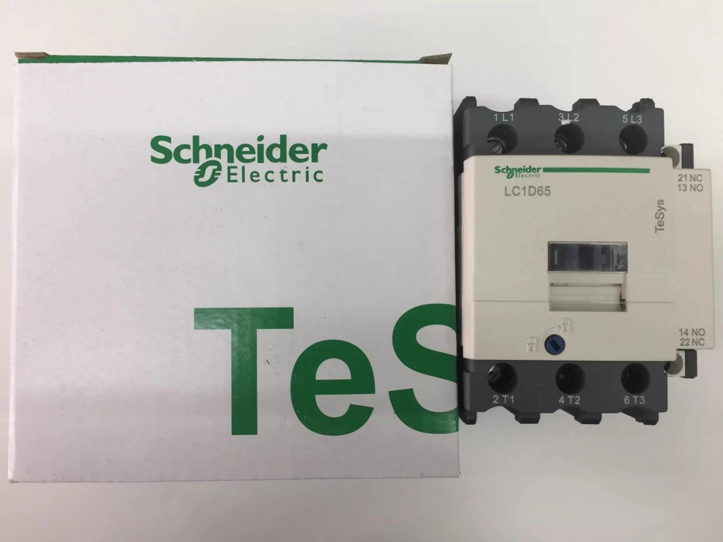 1PCS for LC1D65P7C AC230V 50/60Hz 3-Pole AC Contactor
