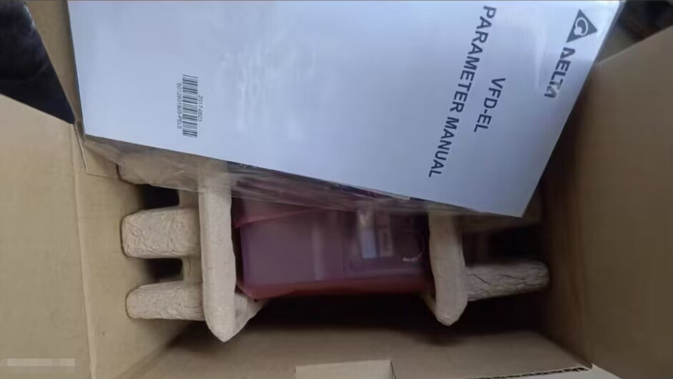 1PC  Delta VFD004EL21A 0.4KW Frequency Converter In Box