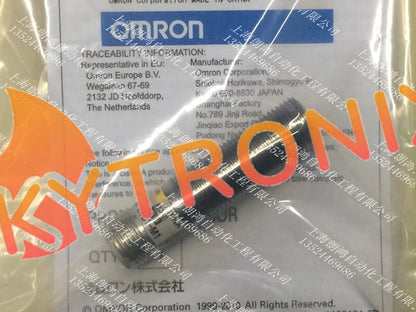 1 pcs Omron E2EM-X4C1-M1 Proximity Sensor