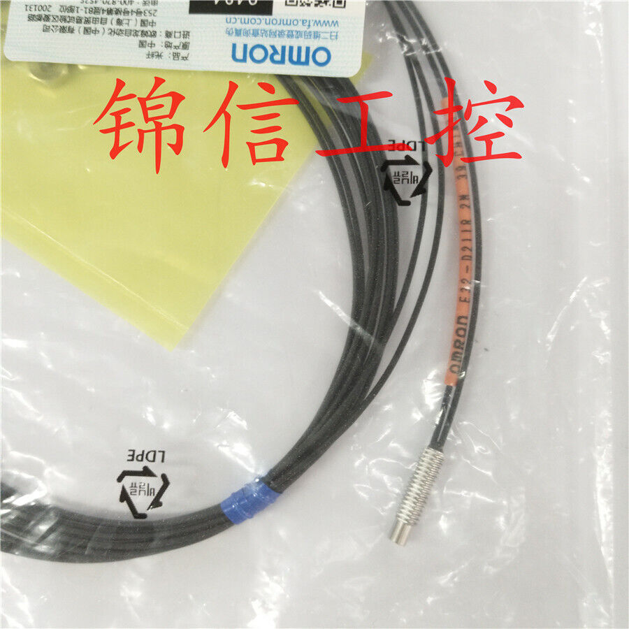 Omron E32-D211R - OMRON
