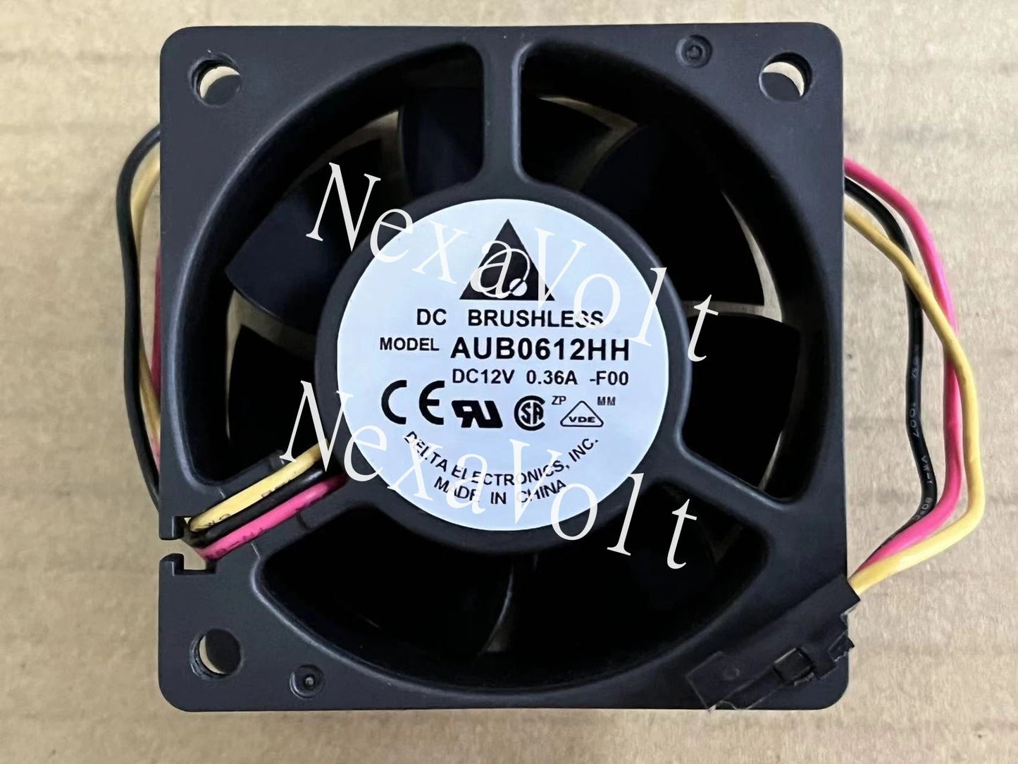 1pcs Delta AUB0612HH 6025 60×60×25MM DC12V 0.36A Fan 3pin